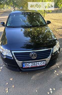 Універсал Volkswagen Passat 2006 в Полтаві