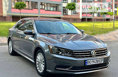 Седан Volkswagen Passat 2017 в Тернополе