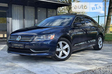 Седан Volkswagen Passat 2013 в Ивано-Франковске