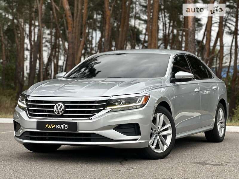 Седан Volkswagen Passat 2019 в Києві