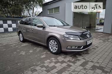 Універсал Volkswagen Passat 2011 в Старокостянтинові