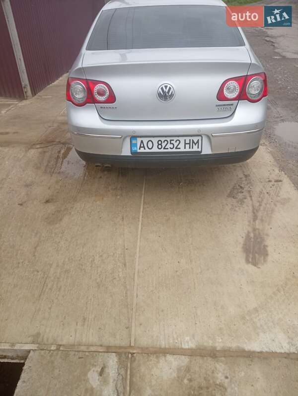Седан Volkswagen Passat 2007 в Виноградові