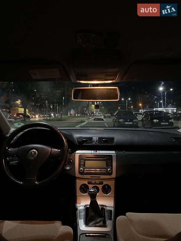 Седан Volkswagen Passat 2005 в Ивано-Франковске фото 5 Седан Volkswagen Passat 2005 в Ивано-Франковске