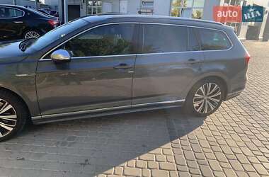 Універсал Volkswagen Passat 2015 в Вінниці