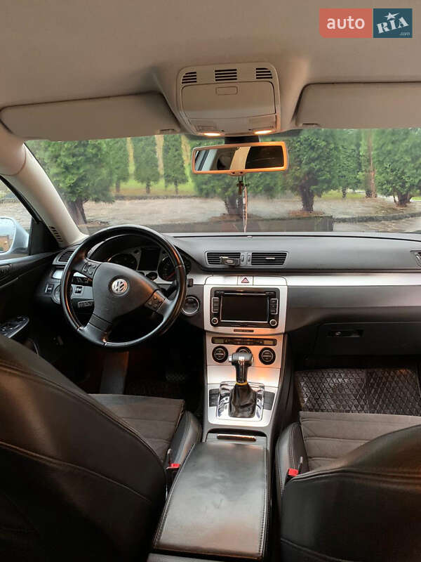 Седан Volkswagen Passat 2009 в Виноградове