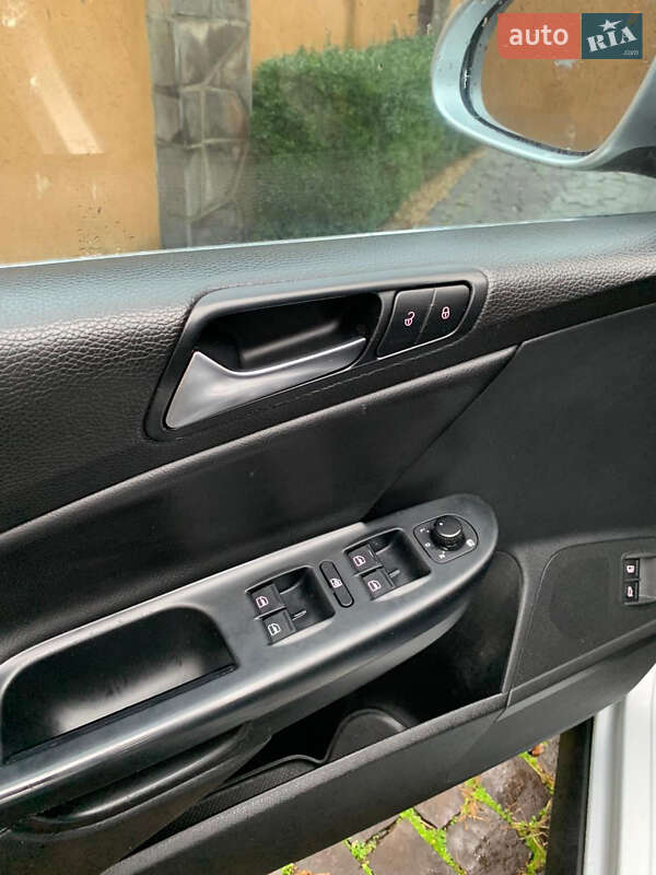 Седан Volkswagen Passat 2009 в Виноградове
