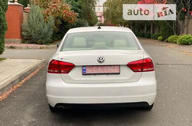 Седан Volkswagen Passat 2014 в Киеве