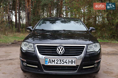 Седан Volkswagen Passat 2010 в Житомире