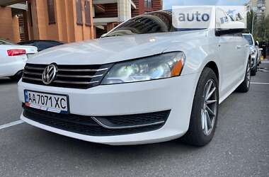 Седан Volkswagen Passat 2014 в Киеве