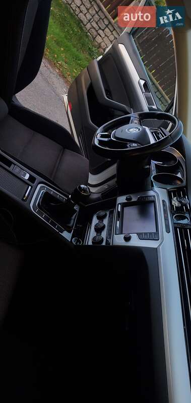 Універсал Volkswagen Passat 2017 в Тернополі