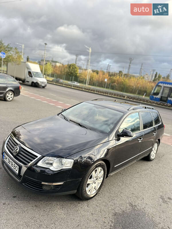 Универсал Volkswagen Passat 2010 в Киеве