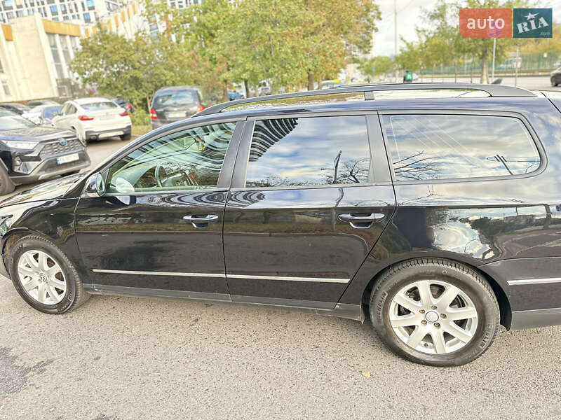 Универсал Volkswagen Passat 2010 в Киеве