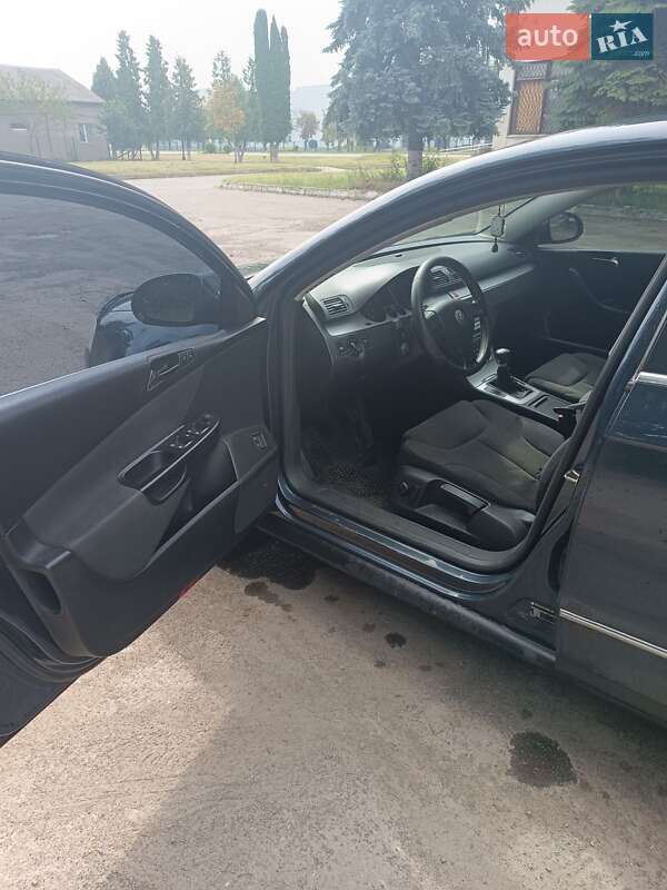 Седан Volkswagen Passat 2008 в Луцке