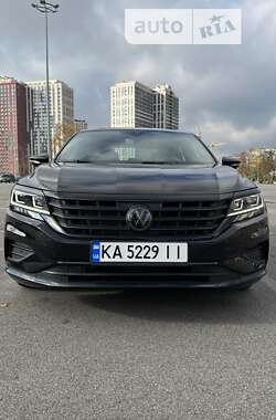 Седан Volkswagen Passat 2020 в Києві