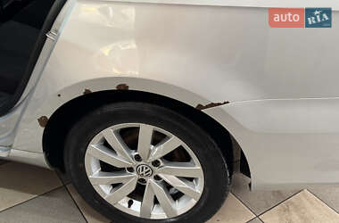 Седан Volkswagen Passat 2011 в Львове
