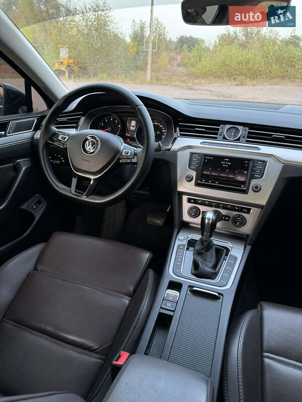Седан Volkswagen Passat 2015 в Чернигове фото 15 Седан Volkswagen Passat 2015 в Чернигове