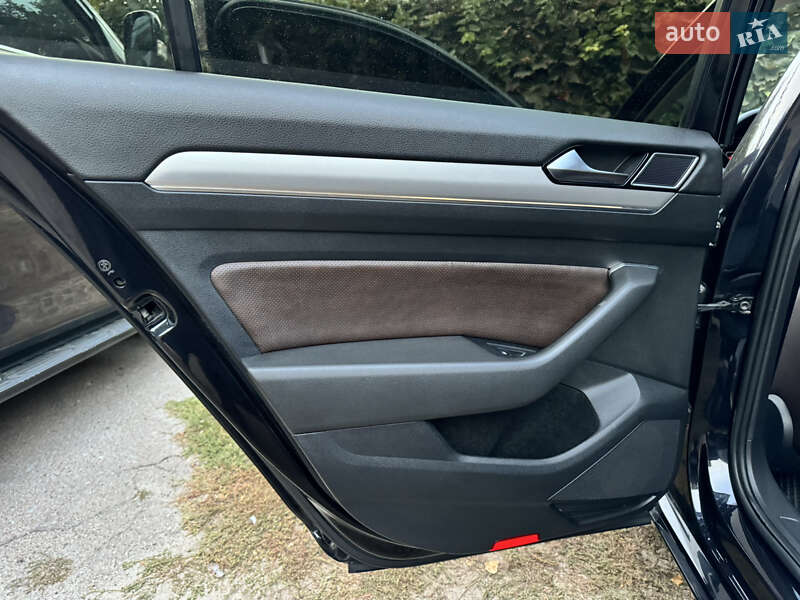 Седан Volkswagen Passat 2015 в Чернигове фото 30 Седан Volkswagen Passat 2015 в Чернигове