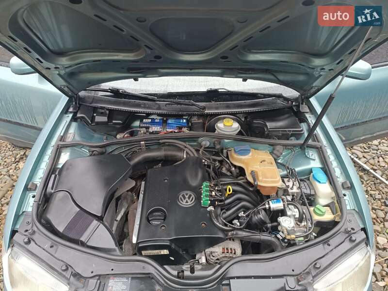 Седан Volkswagen Passat 1999 в Ивано-Франковске