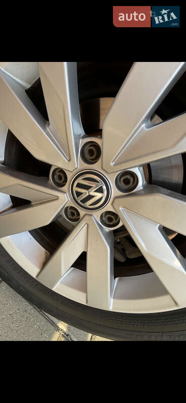Седан Volkswagen Passat 2011 в Львове фото 32 Седан Volkswagen Passat 2011 в Львове