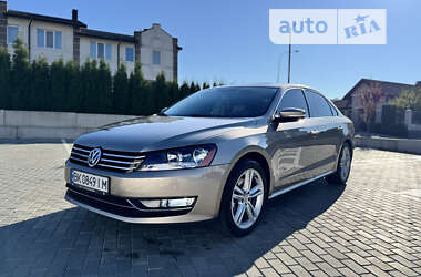 Седан Volkswagen Passat 2014 в Киеве