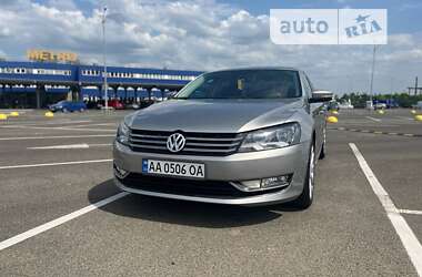 Седан Volkswagen Passat 2013 в Києві