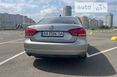 Седан Volkswagen Passat 2013 в Києві