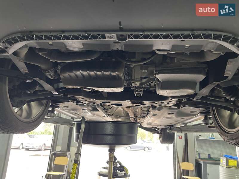 Седан Volkswagen Passat 2016 в Києві