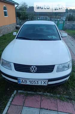 Седан Volkswagen Passat 1999 в Чернівцях