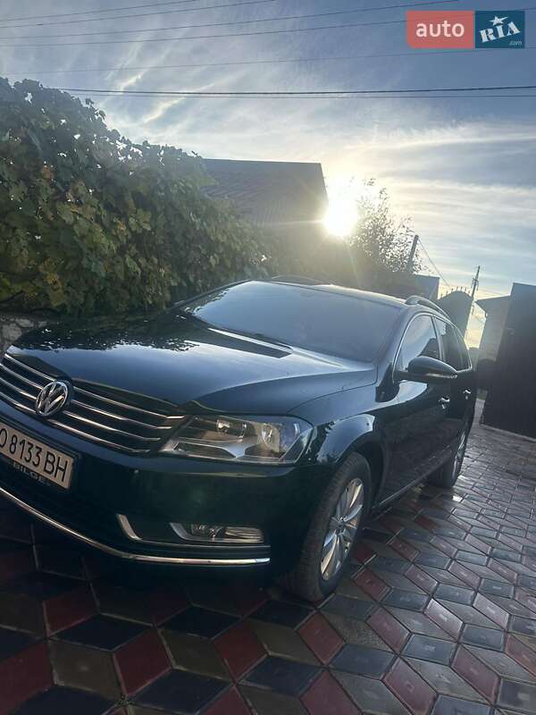 Универсал Volkswagen Passat 2012 в Тернополе