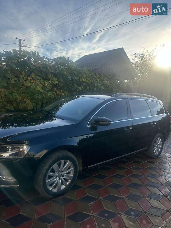 Универсал Volkswagen Passat 2012 в Тернополе