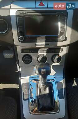 Універсал Volkswagen Passat 2008 в 