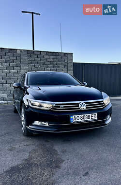 Седан Volkswagen Passat 2017 в 