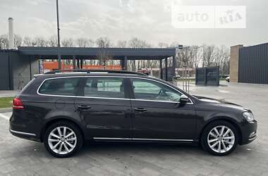 Універсал Volkswagen Passat 2014 в Луцьку