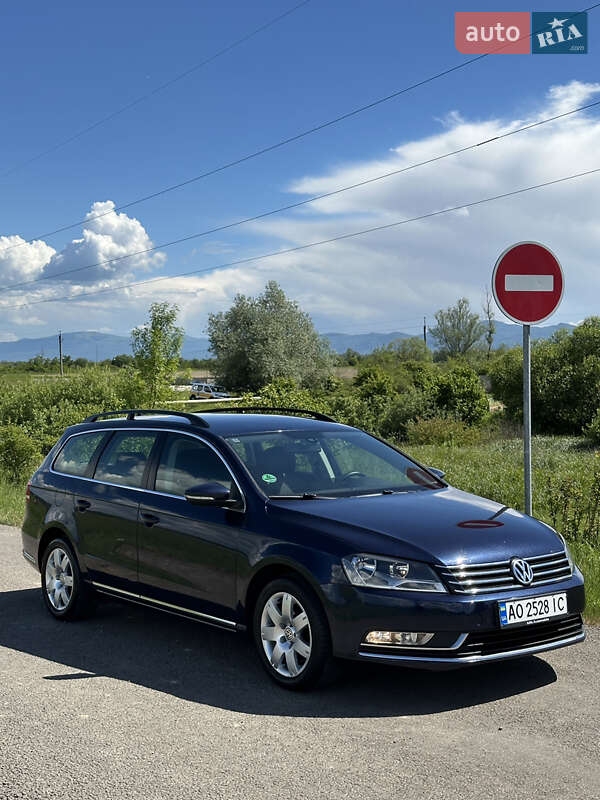 Универсал Volkswagen Passat 2013 в Хусте