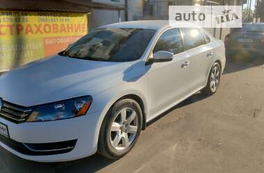 Седан Volkswagen Passat 2012 в Броварах