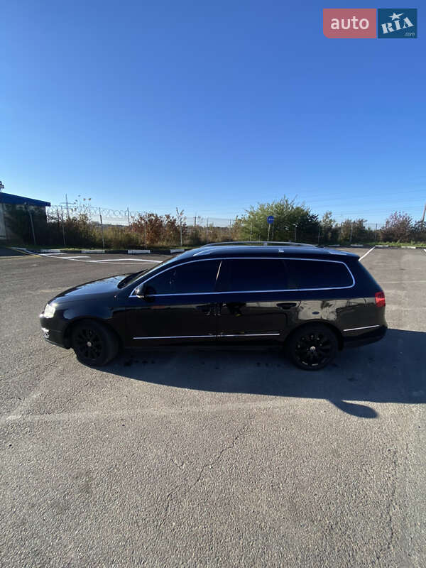 Універсал Volkswagen Passat 2008 в Рівному