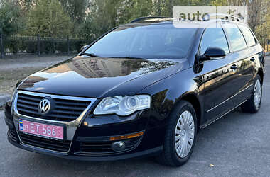 Універсал Volkswagen Passat 2005 в Києві