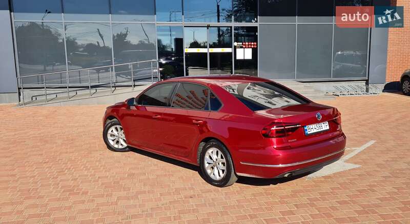 Седан Volkswagen Passat 2018 в Одесі