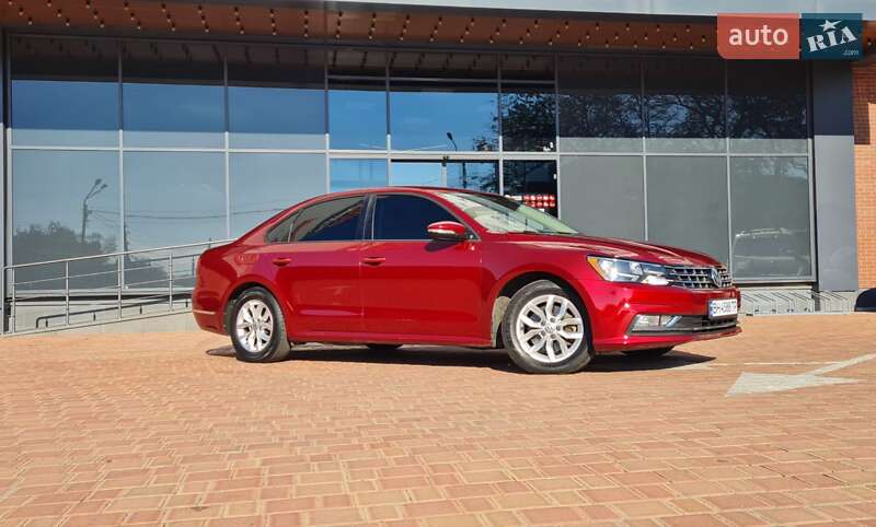 Седан Volkswagen Passat 2018 в Одесі