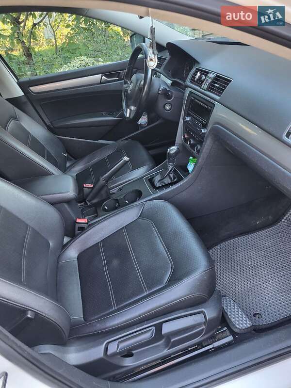 Седан Volkswagen Passat 2014 в Вінниці