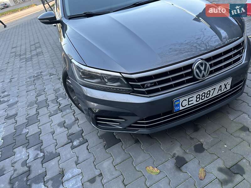 Седан Volkswagen Passat 2017 в Черновцах