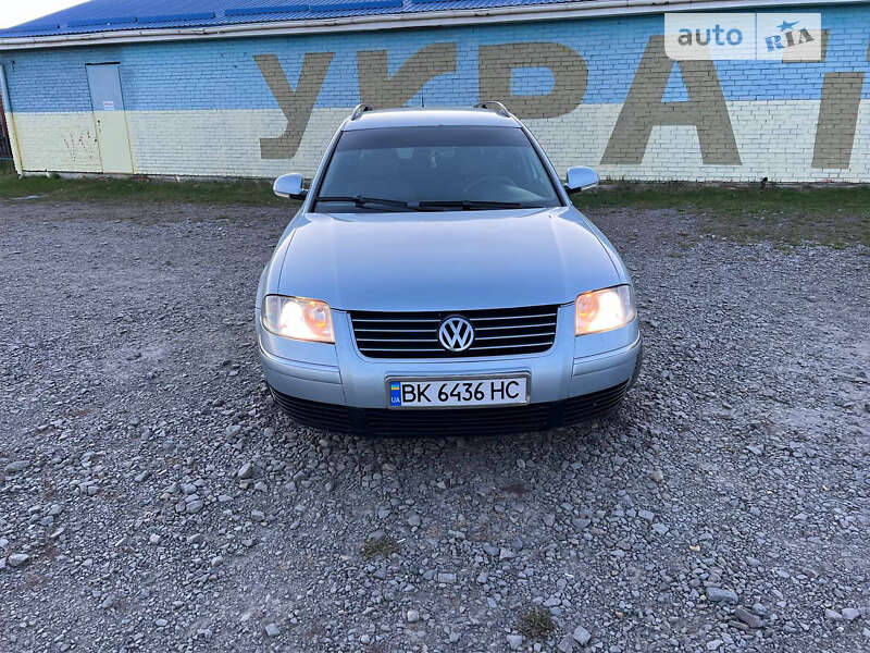 Універсал Volkswagen Passat 2004 в Дрогобичі