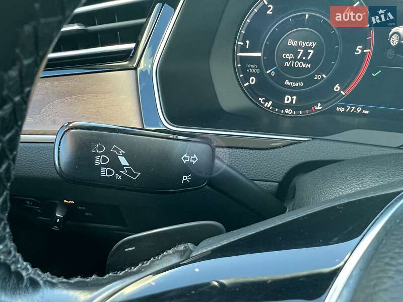 Седан Volkswagen Passat 2018 в Киеве