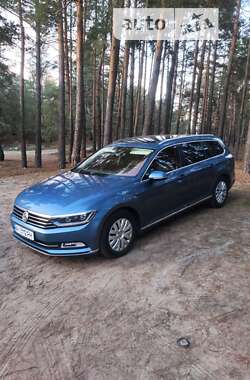 Універсал Volkswagen Passat 2015 в Обухові