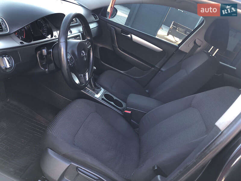 Универсал Volkswagen Passat 2011 в Полтаве
