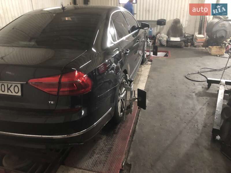 Седан Volkswagen Passat 2016 в Києві