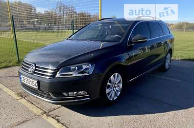 Універсал Volkswagen Passat 2013 в Чернігові