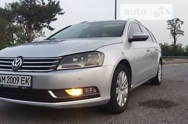 Універсал Volkswagen Passat 2012 в Звягелі