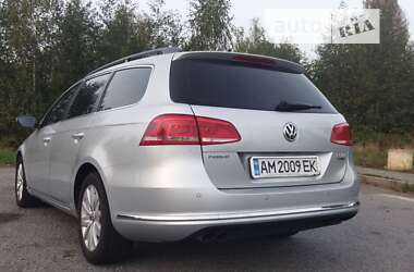 Універсал Volkswagen Passat 2012 в Звягелі