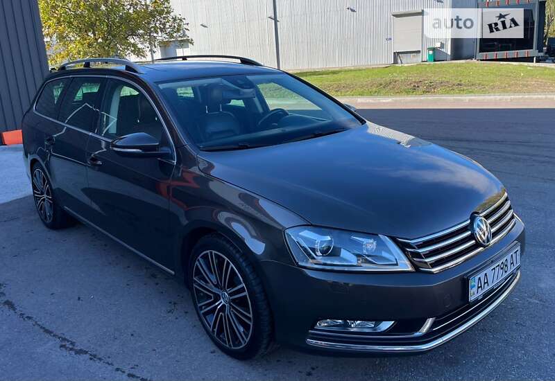 Універсал Volkswagen Passat 2014 в Києві